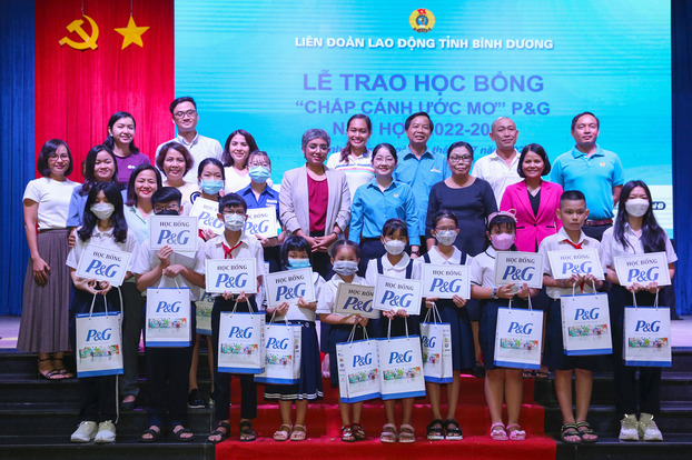 Năm nay đánh dấu chặng đường hợp tác lâu dài giữa P&G Việt Nam và Liên đoàn Lao động tỉnh Bình Dương