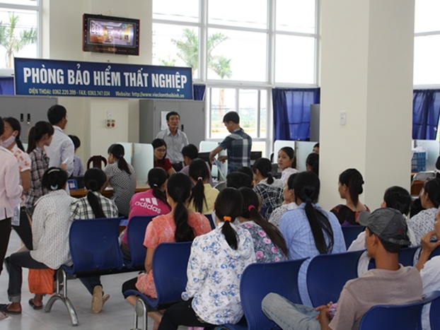 Sang tháng 10/2022, doanh nghiệp sẽ phải quay lại mức đóng quỹ bảo hiểm thất nghiệp bằng 1% quỹ tiền lương tháng của người lao động đang đóng bảo hiểm thất nghiệp. Ảnh minh họa