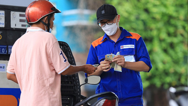 Giá xăng dầu hôm nay bao nhiêu? 