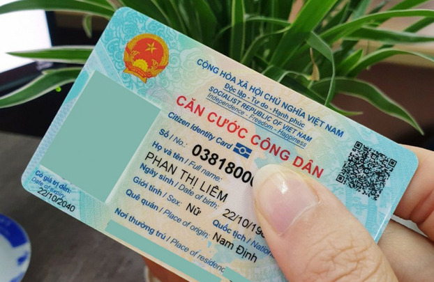 Nên sử dụng CCCD gắn chip.