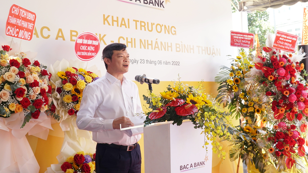 Ông Nguyễn Việt Hanh - Phó TGĐ BAC A BANK phát biểu khai mạc