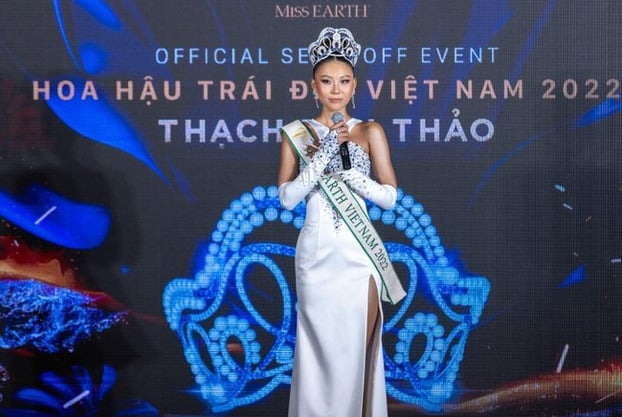 Đại diện Việt Nam Thạch Thu Thảo tại Miss Earth 2022