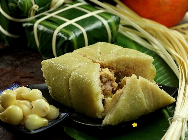 Bánh chưng rất giàu năng lượng nên người bị thừa cân béo phì cần hạn chế ăn. Ảnh minh họa