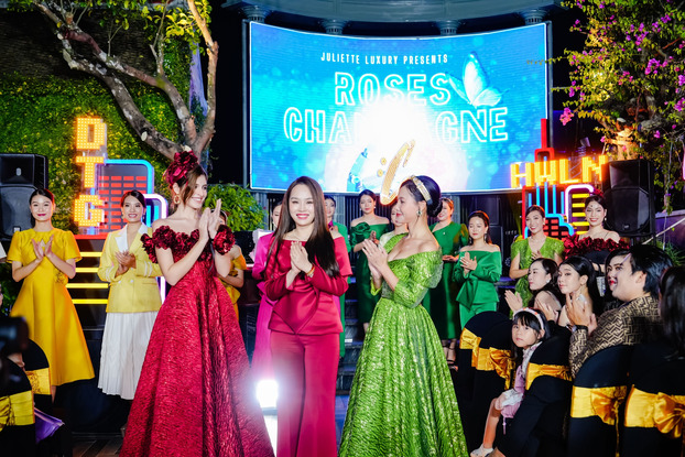 Juliette mang trọng sắc thu đến với Live Concert  Fashion Show