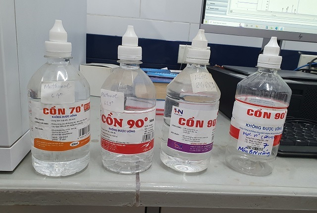 Mẫu chai cồn gây ngộ độc mà bệnh nhân đã sử dụng