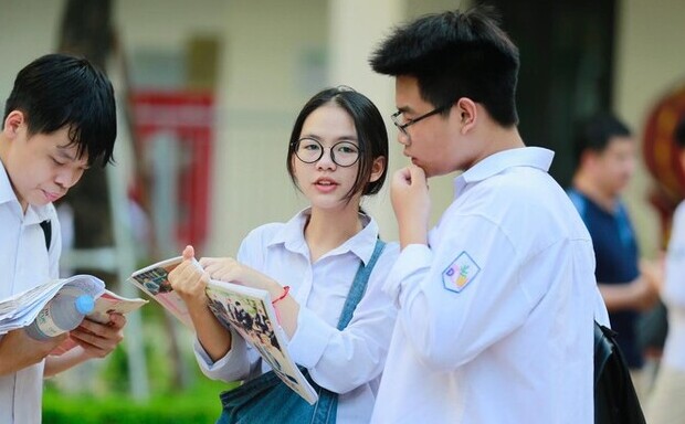 Học sinh Hà Nội chưa biết thi vào lớp 10 mấy môn.