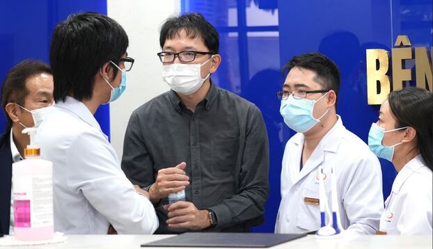 Chủ tịch Tập đoàn Kato (Nhật Bản) – Bác sĩ Keiichi Kato cùng đoàn chuyên gia cấp cao của Kato Ladies Clinic thăm và làm việc tại Bệnh viện Nam học và Hiếm muộn Hà Nội.