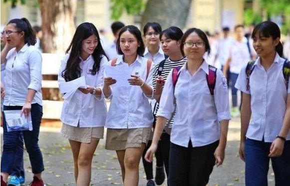 Hà Nội chỉ tuyển 55,7% học sinh lớp 9 vào lớp 10 THPT công lập.