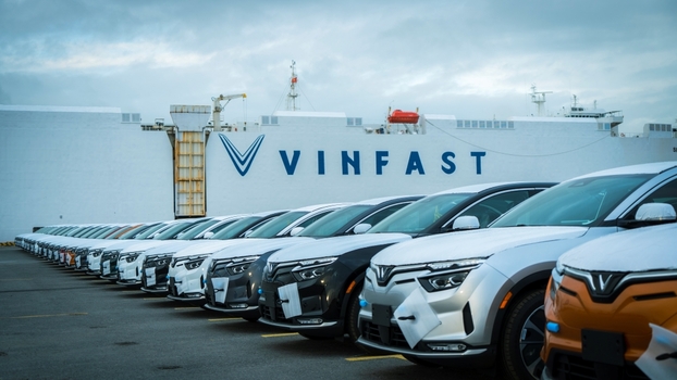 999 chiếc xe VF 8 xuất khẩu đầu tiên đã bắt đầu được bàn giao cho khách hàng Mỹ từ tháng 3/2023.