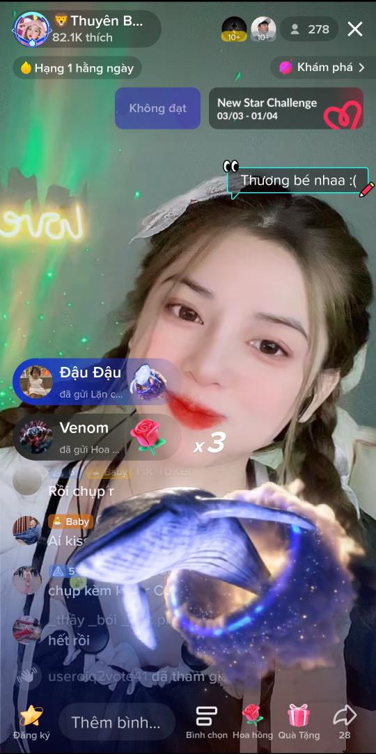 Phòng Live của Thuyên luôn vui vẻ, yêu đời