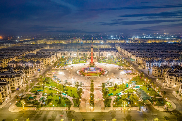 Quảng trường Kinh đô ánh sáng đậm chất Paris hoa lệ sẽ được khai trương đúng dịp nghỉ lễ bằng một siêu lễ hội kéo dài 5 ngày.