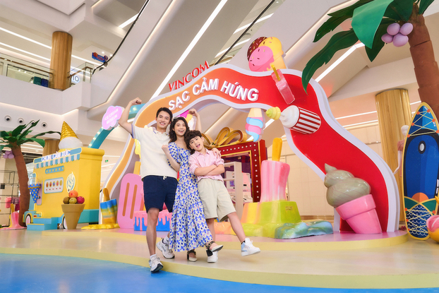 TTTM bên biển hồ Vincom Mega Mall Ocean Park biến hoá thành Bảo tàng kem trên ốc đảo xanh tươi mát.