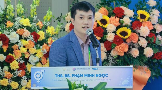 Ths. BS Phạm Minh Ngọc, Phó Giám đốc Trung tâm Y học Giới tính – Bệnh viện Nam học và Hiếm muộn Hà Nội chia sẻ tại Hội thảo.