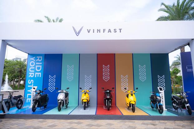 Dàn xe máy điện thời thượng VinFast là lựa chọn yêu thích của các bạn trẻ bởi diện mạo trẻ trung và mức giá phù hợp. Ngoài ra, xe đạp điện trợ lực mới xuất hiện trong gây nhiều thích thú với khách hàng.