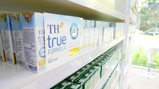 TH true FORMULA là sản phẩm dinh dưỡng công thức từ sữa tươi đầu tiên tại Việt Nam.