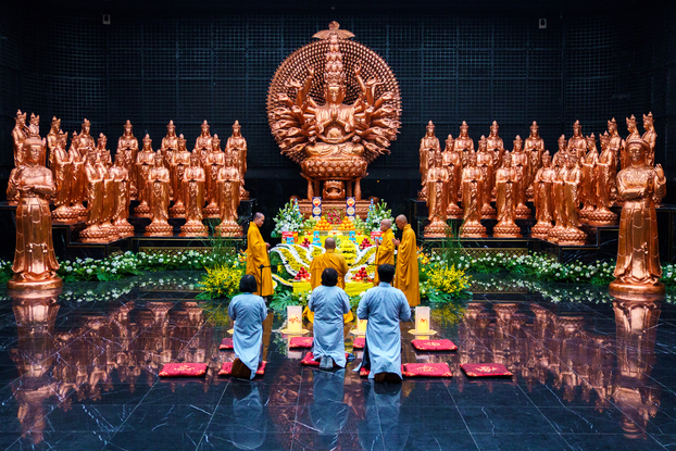 Nhiều nghi thức trang trọng của lễ Vu Lan sẽ được tổ chức tại khu triển lãm Phật giáo trên đỉnh núi Bà Đen. Ảnh: Ngô Trần Hải An