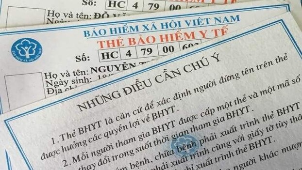 Từ ngày 15/10, BHXH TP.Hà Nội dừng in thẻ BHYT giấy. Ảnh minh họa