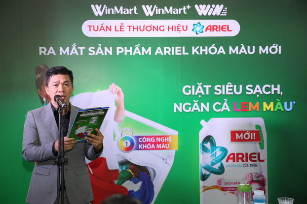 Ông Nguyễn Minh Tâm, đại diện WinCommerce chia sẻ tại buổi lễ ra mắt sản phẩm Ariel Khoá Màu Mới