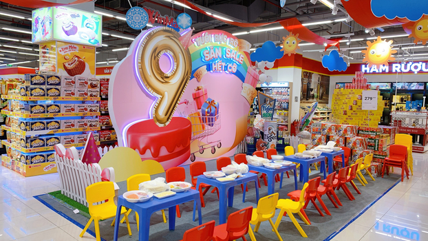 Trong tháng mừng sinh nhật WinMart 9 tuổi, hệ thống đặc biệt triển khai các hoạt động thú vị cho khách hàng nhí tại một số siêu thị lớn