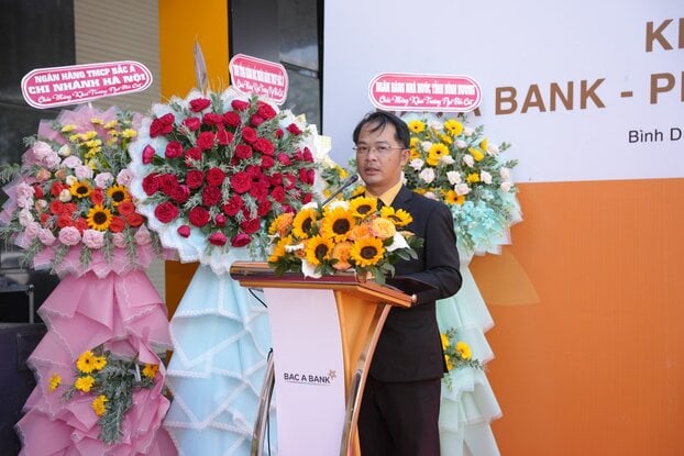 Ông Nguyễn Quốc Thắng, Giám đốc PGD Bến Cát phát biểu nhận nhiệm vụ