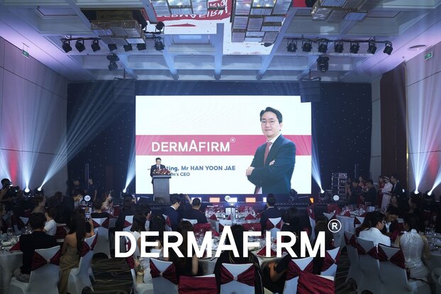 Giám đốc điều hành Dermafirm - Ông Han Yoon Jae phát biểu