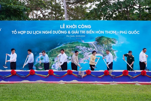 Nghi thức khởi công tổ hợp du lịch nghỉ dưỡng và giải trí biển Hòn Thơm Ảnh: Sun Group