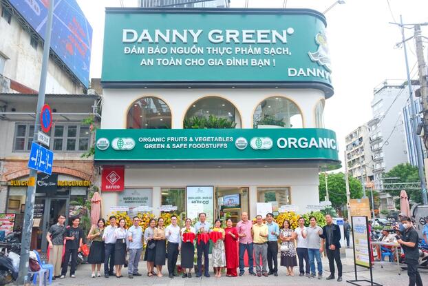 DannyGreen chính thức khai trương tại 325 Lý Tự Trọng, Quận 1