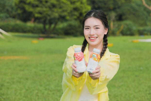 Nước uống sữa trái cây TH true JUICE milk cung cấp nguồn năng lượng hoàn toàn từ thiên nhiên