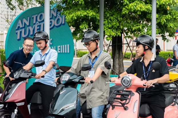 Sự kiện Campus Tour 2024 nhận được sự hưởng ứng của đông đảo bạn sinh viên tại Hà Nội.