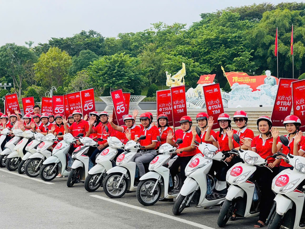 Cuối tuần qua, hoạt động chào mừng kỷ niệm 20 năm mạng di động Viettel Mobile    diễn ra sôi nổi tại 63 tỉnh/TP