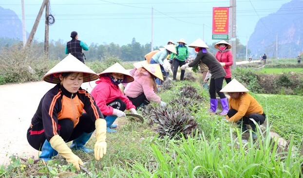 Phụ nữ đóng vai trò quan trọng trong việc thực hiện xây dựng nông thôn mới. Ảnh minh họa