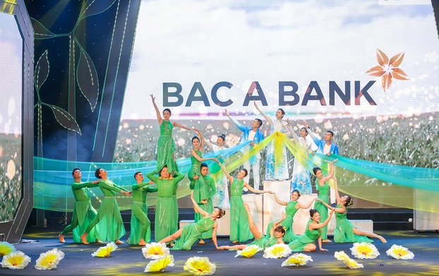 BAC A BANK mang đến thông điệp chung tay xây dựng Cuộc sống xanh từ chính sứ mệnh, tầm nhìn chiến lược và các giá trị cốt lõi 