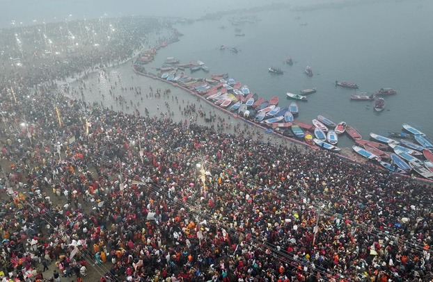 Dự kiến hơn 400 triệu người tham dự lễ hội Maha Kumbh Mela kéo dài trong 6 tuần tại Ấn Độ. (Ảnh: Getty Images)