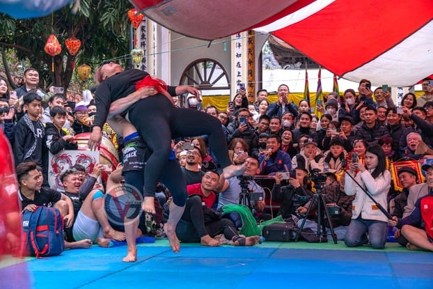 Zakhar Dzmitrychenka đã chiến thắng trước Thanh Trúc (Ảnh: Grappling Việt Nam).