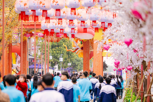 Lễ hội Xuân lớn nhất Việt Nam với đa dạng trải nghiệm đã thu hút một lượng lớn du khách về với Ocean City