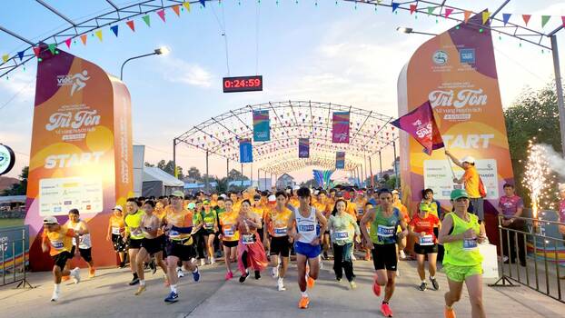 Hơn 3.000 vận động viên tham gia Giải chạy Nông thôn Việt Half Marathon 2025