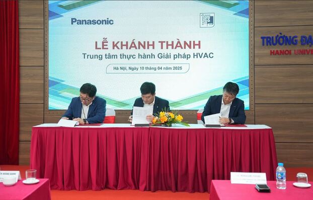 Lễ ký kết bàn giao phòng thí nghiệm giải pháp HVAC tại Trường đại học Xây Dựng Hà Nội.