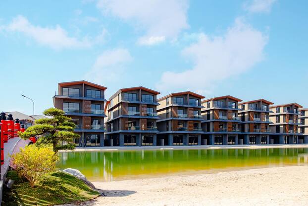 Thành phố Đảo Hoàng Gia được thiết kế tương tự các hòn đảo nổi tiếng dành cho giới danh gia
