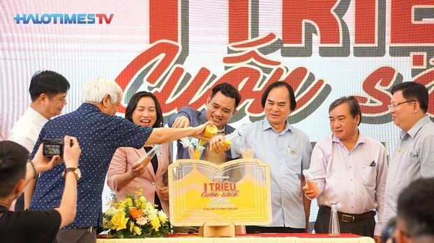 1-trieu-cuon-sach-02