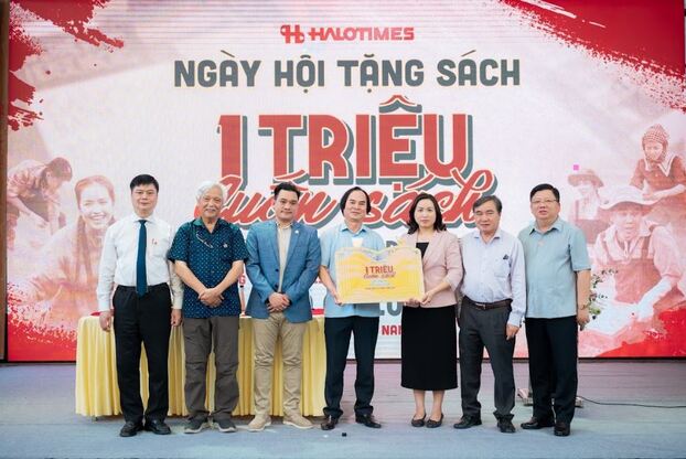 Chính thức khởi động chiến dịch tặng 1 triệu cuốn sách cho nông dân Việt Nam.