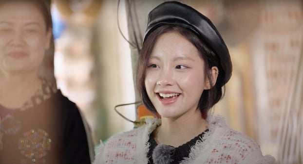 Thu Hà Ceri và MC Quyền Linh 