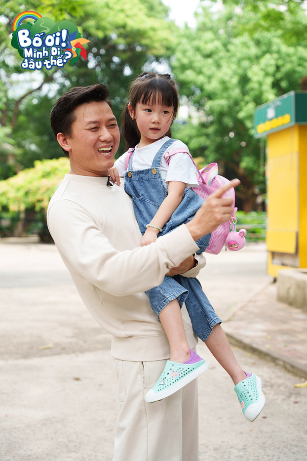 Bé Bào Ngư có vẻ ngoài xinh xắn đáng yêu ở tuổi lên 5.