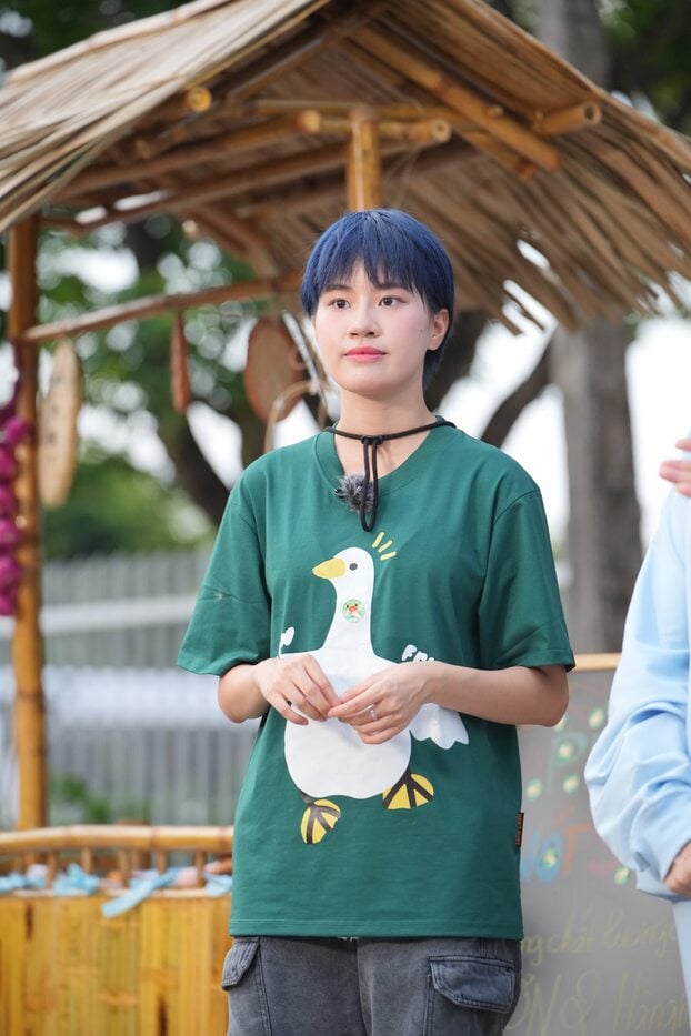 Nữ rapper gen Z chia sẻ thấy thương những người dân lao động vất vả, hàng ngày chăm chỉ làm việc. 