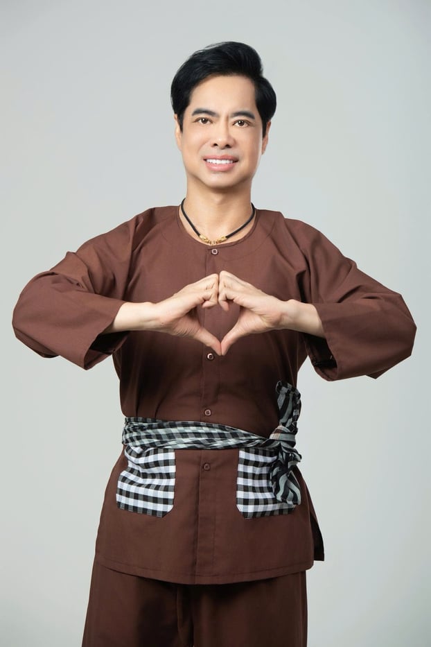 Danh ca Ngọc Sơn 