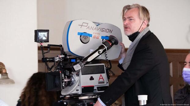 Đạo diễn Christopher Nolan từng hợp tác với nhà vật lý đoạt giải Nobel Kip Thorne trong ba bộ phim, bao gồm Interstellar (2014) và Oppenheimer (2023) đoạt giải thưởng. Ảnh: Melinda Sue Gordon/Universal Pictures