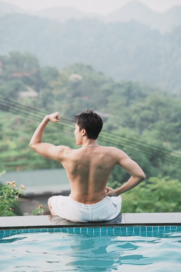 Nam diễn viên 24 tuổi khiến người hâm mộ thích thú khi hiếm hoi 