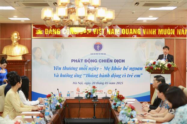 Ông Đinh Anh Tuấn - Cục trưởng Cục Bà mẹ và Trẻ em phát biểu tại buổi họp báo.