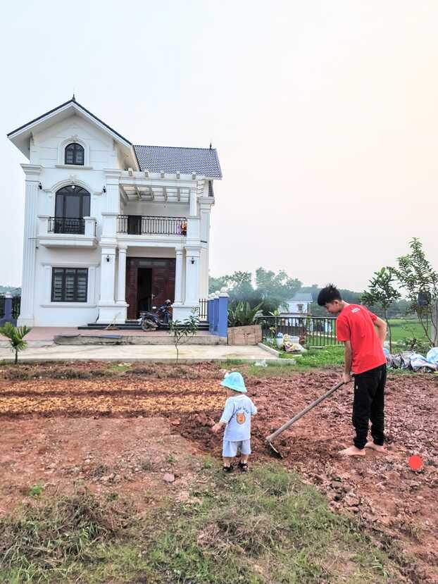 Quê nhà thân thuộc là nơi khởi nguồn cho những giấc mơ và thành công của anh Đồng Văn Hùng.