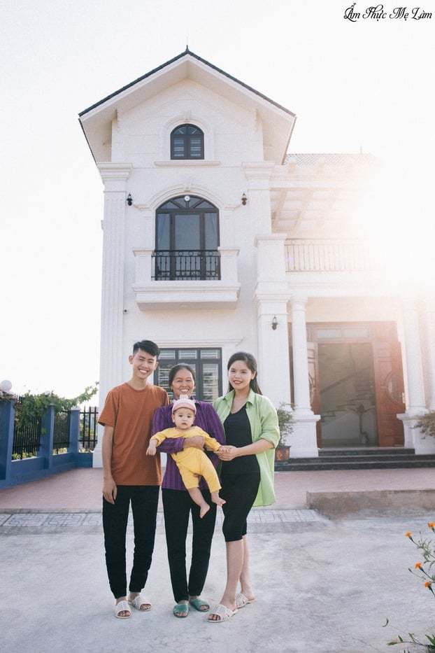 ...anh Hùng xây được một ngôi nhà khang trang, rộng rãi cho mẹ và người thân.
