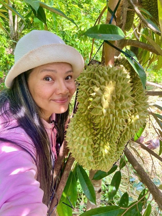 dien-vien-kieu-trinh-cuoc-song-o-que